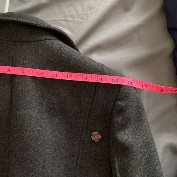 Vince Camuto Wool charcoal gray coat size Medium - Picture 9 of 10